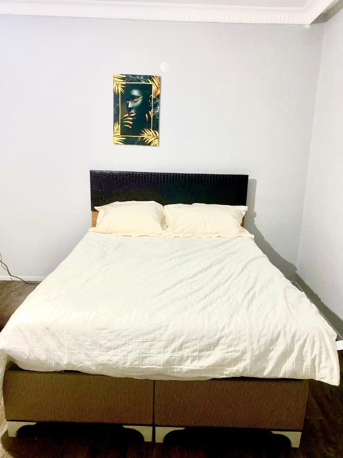 Triplex House Near The Airport Apartment Arnavutkoy Luaran gambar